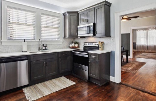 Parkside House | Welcome to Savannah Utopia - cozy home in the heart of Savannah!