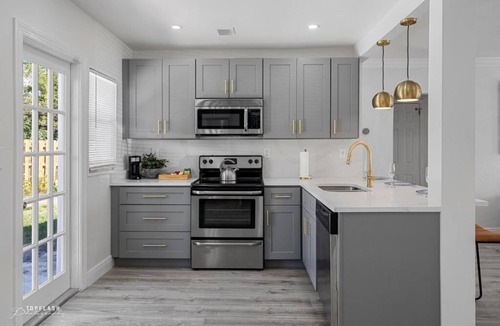 Poiciana Park II House | West Palm Beach Tropical Oasis-5 minutes from Downtown West Palm Beach Florida