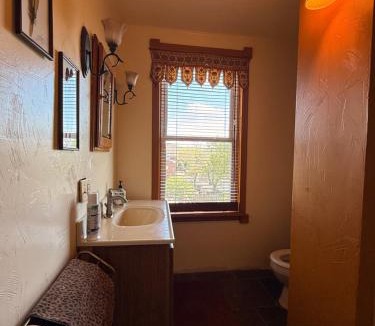 Pittsburgh House | West Pittsburgh Urban Oasis