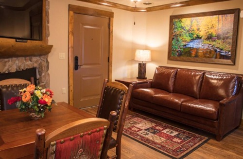 Branson Resort | Westgate Branson Woods 1 King Bdrm Standard Villa, pet friendly