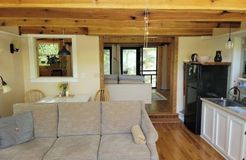Irvine Cabin | Whimsical Wildwood Studio – Breakfast Included – Award-Winning Appalachian B&B