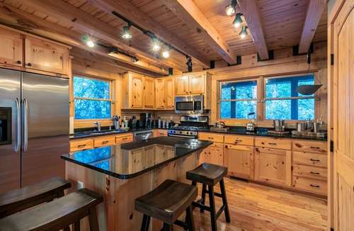 Sapphire Cottage | Whispering Pines | A Peaceful Sanctuary in the Whispering Lake Community