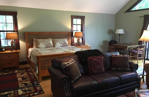 Unaka Cabin | Wolf's Peak Lodge On 7.5 Acres With Views Of 3 States