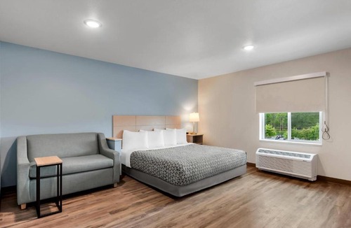 Wright Hotel | WoodSpring Suites Fort Walton Beach - Eglin AFB