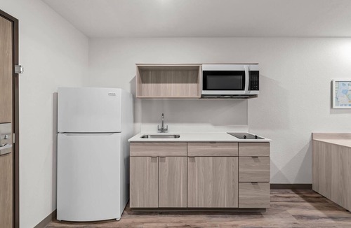 Canton Hotel | WoodSpring Suites Atlanta Canton