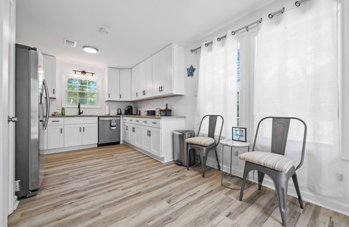Stone Mountain House | World Cup 2026 Group Home - 28 Minutes to Stadium, 7 Bedrooms, Sleeps 18