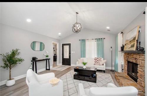 Griffin House | Your Quiet Escape in Locust Grove - Sleeps 6