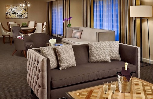 Gwinnett Place House | Your Relaxing Getaway Awaits! Awesome unit for your stay. Near Sweet Water Park