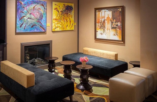 Gwinnett Place Hotel | Your Relaxing Getaway Awaits w/Pool |3 Spacious units. Near Gwinnett Place Mall