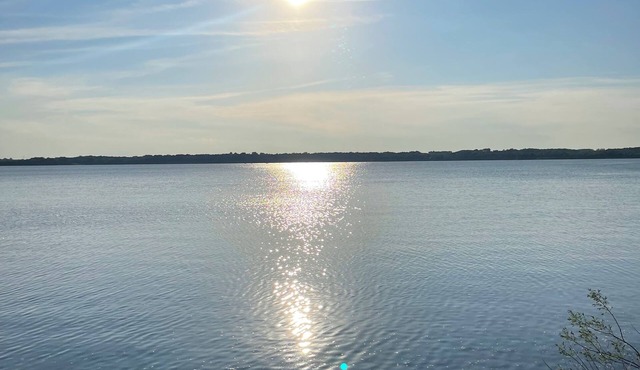 1 acre lake front 4 bedroom home on Buffalo Lake close to Downtown shops.