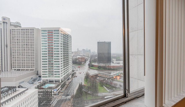 1 BDR 21ST FLOOR IN ATTRACTIONS AND MORE DOWNTOWN ATLANTA