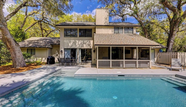 1 West Garrison- 3 Bedroom Home in Sea Pines and Only1/2 mile to the Beach!