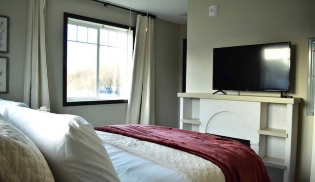 102 - New, Modern & Comfortable 1 Bedroom Apt