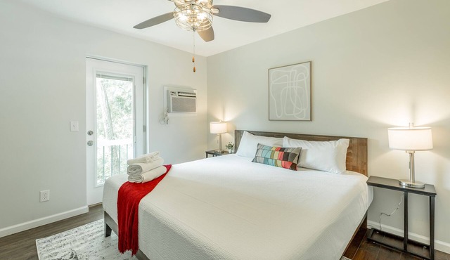 11: The Charlotte Room - A PMI Scenic City Vacation Rental