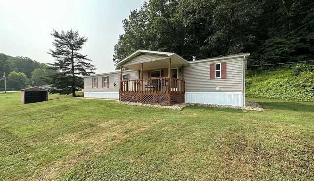 1st Choice Lodging- Burr Oak Bungalow