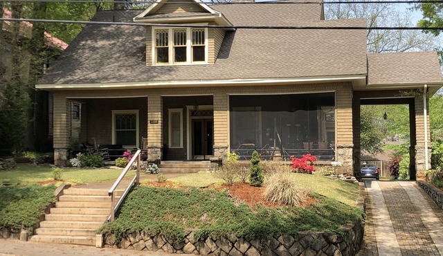 #2, Beautiful Grand Old 1908 House, totally Private Apt w parking