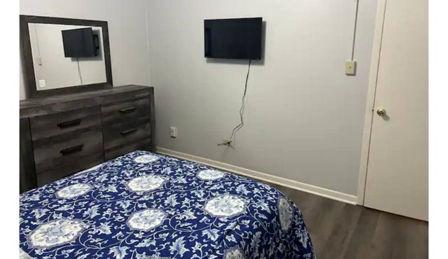2 Bed 1 Bath Rental balcony Close to Ingalls Hospital