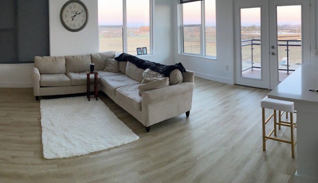 2 bed 2 bath at Summit Park!