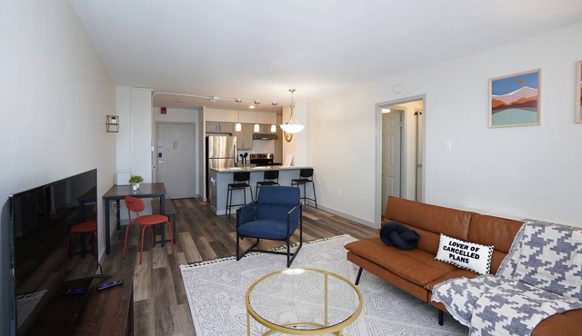 2-bedroom apartment in Midtown Memphis with AC, fitness room