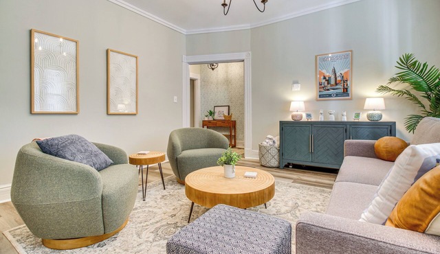 2 Mi to Dtwn Cincinnati: Home w/Fenced Yard!