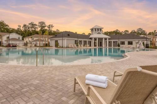 2 Private Suites Pool Near Beaches & Golf