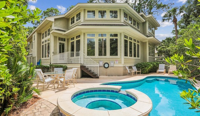 21 Ruddy Turnstone ~ Beautiful 5br Home, 3rd Row from the Beach in Sea Pines!