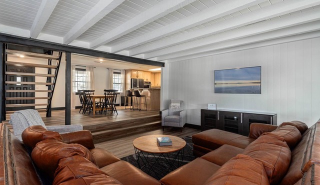 2Kings 2Doubles - Boat Dock in Cozy Cove PetsAsk