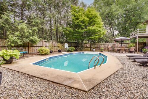 3 Mi to Downtown: Inviting Lancaster Home!