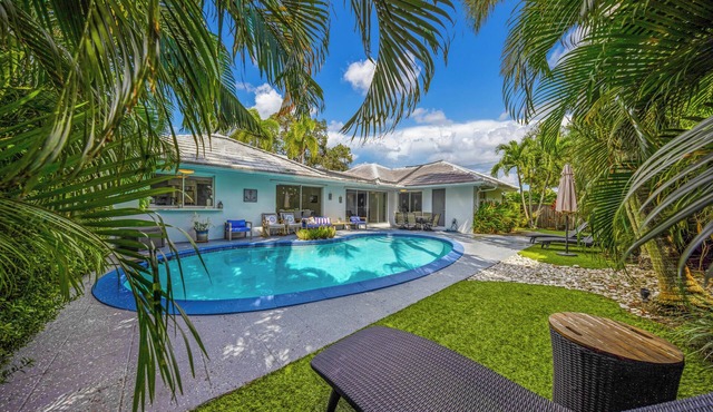 30 min to MAJOR INTERNATIONAL SPORTING EVENT! Chic 3 BR Villa with Private Pool – Fort Lauderdale