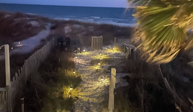 30A Sparkling Clean 🦋Salt therapy!Stay on BeachWest , pier park ocean front