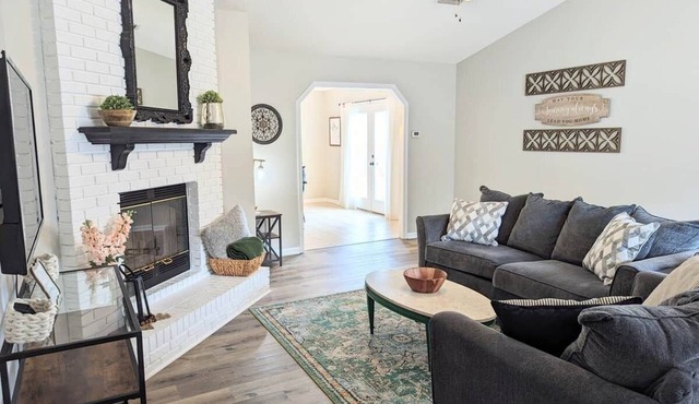 3BR/Pet-friendly/5 min to Ft Rucker or Enterprise