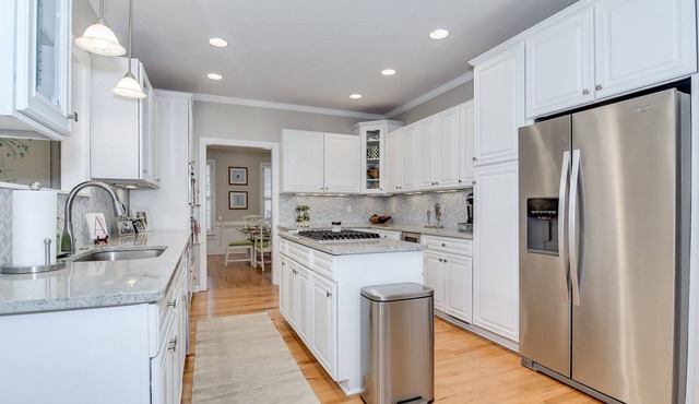 4/5 bedroom Masters rental. 1