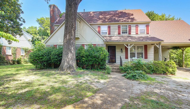 4 BD Family Home w/Yard & BBQ! in Memphis