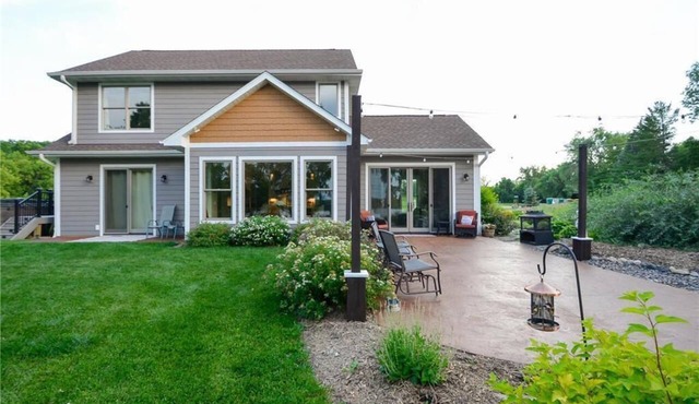 4 BR beach house with Swim Spa, Steam Shower & 42 ft playroom with 2 slides.
