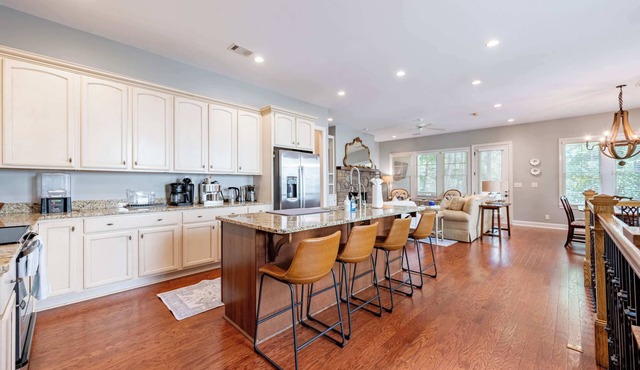 4BR Lake Oconee Gem - Golf Views & Kid-Friendly