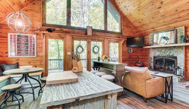 5 Mi to Helen: Hideaway w/Deck & Grill!