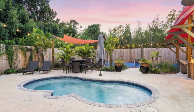 6 BR Main House @SaltySusans | Pool & Pickle