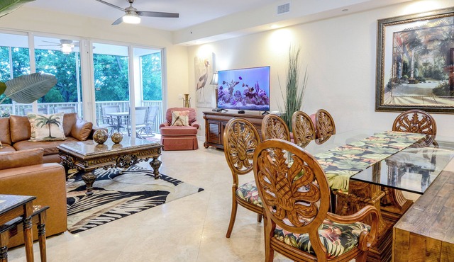 608 Mariners Club - Upscale 4 bedroom Tri-level Townhome, spacious luxury for the whole family
