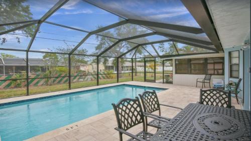 6795 Sarasota