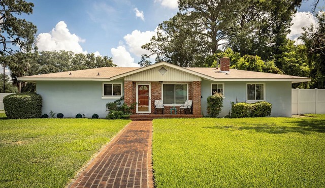 7 Mi to St Simons Island! Modern Group Getaway