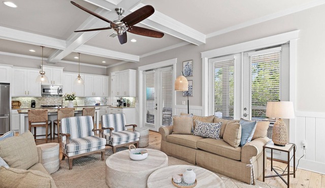 A Wavy Days | 5BR 30A | Steps to Pool | Sleeps 12 | Golf Cart + Bikes