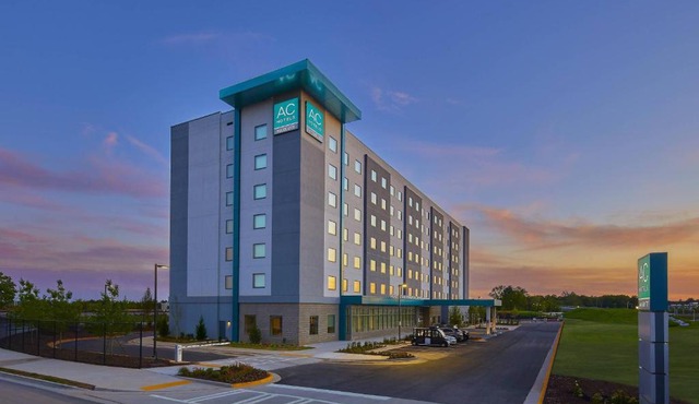 AC Hotel by Marriott Atlanta Airport Gateway