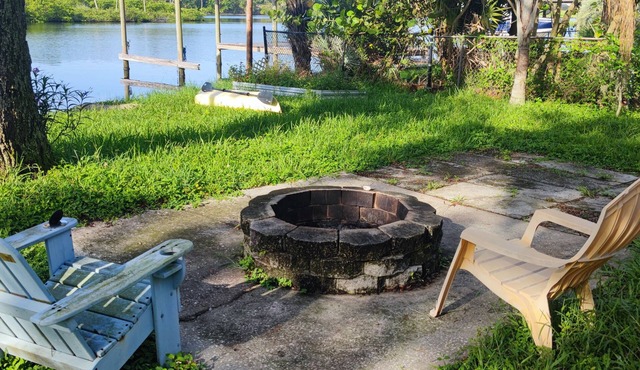 Alafia River waterfront house with pool & dock