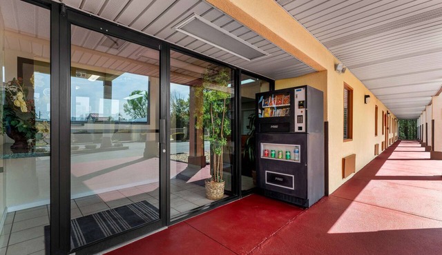 Americas Best Value Inn Montezuma
