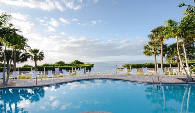 Anglers Reef Islamorada - 2:2.5, Boat Slip, Pool & Beach