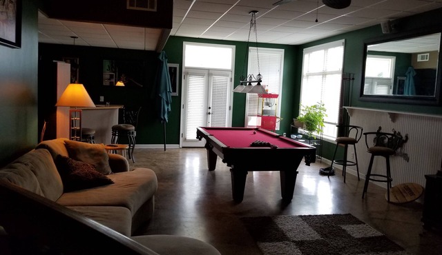 Apartment Parlor Room - Bethel Gardens
