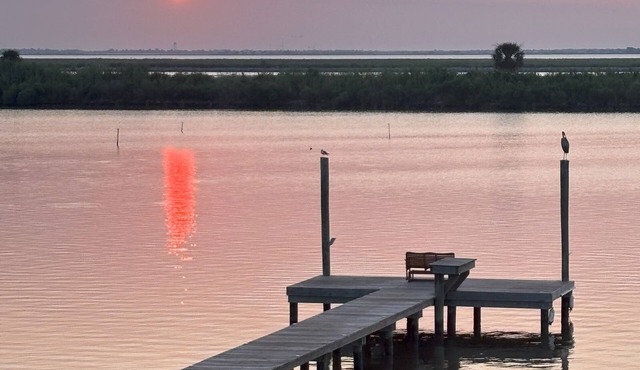 Arrive Early & Stay Late-Waterfront Luxury in Angler Bay