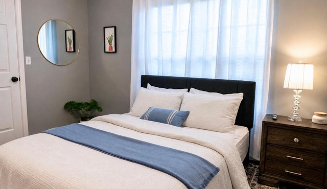 Atlanta Modern 2BR Suite Near Stadium and Marta