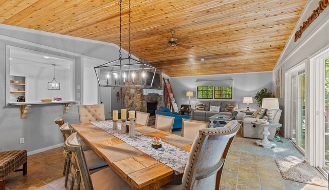Autumn Ridge, 3/2, peaceful/secluded.1.5 mi from Highlands and fast internet!