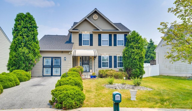 Baltimore Home w/ Deck, 9 Mi to Downtown!